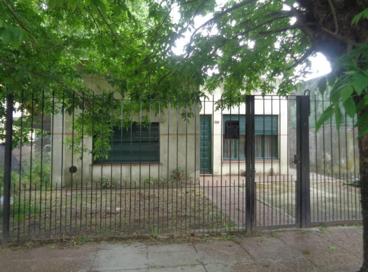 Casa · 100m² · 3 Ambientes · 1 Cochera