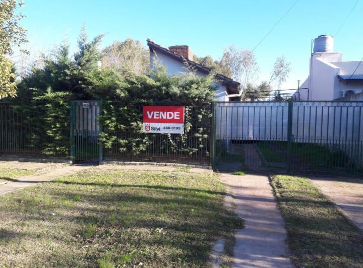 Casa · 78m² · 2 Dormitorios · 1 Cochera