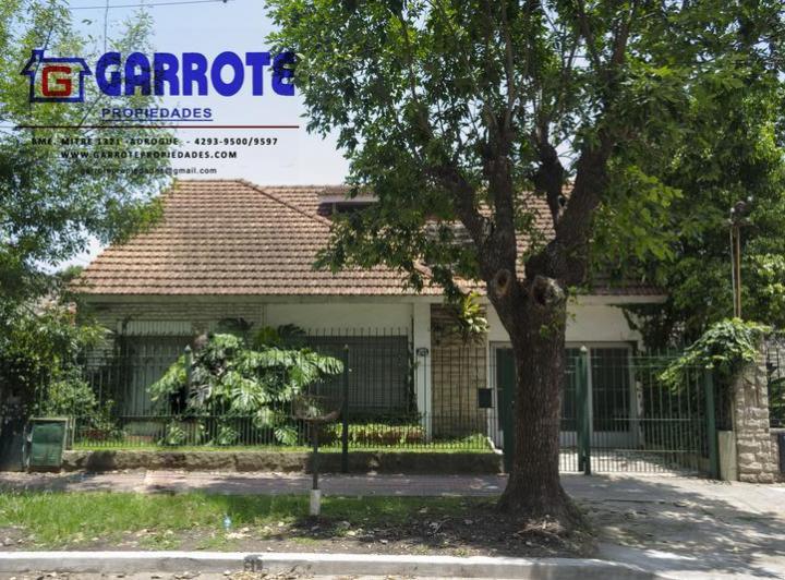 Casa · 188m² · 5 Ambientes · 1 Cochera