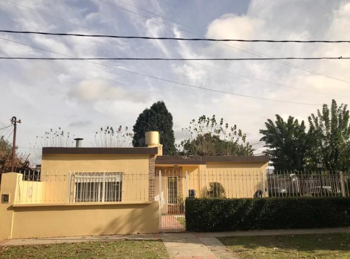 Casa · 140m² · 7 Ambientes · 1 Cochera