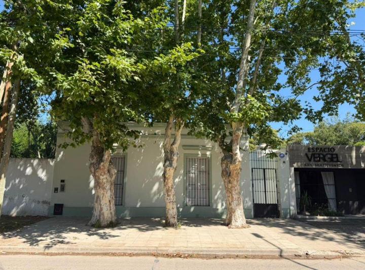 Casa · 242m² · 1 Ambiente