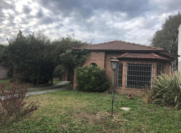 Casa · 213m² · 3 Dormitorios · 1 Cochera