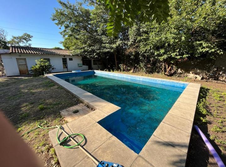 Casa · 80m² · 4 Ambientes · 4 Cocheras