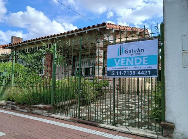 Casa · 90m² · 3 Ambientes · 1 Cochera