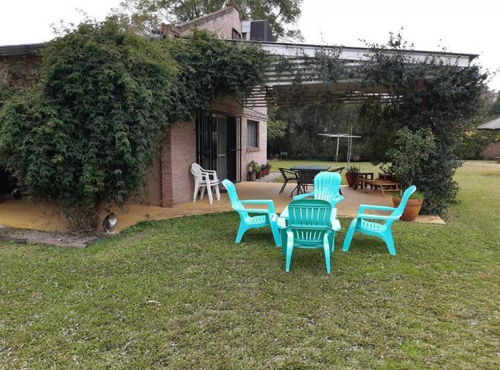 Casa · 300m² · 4 Ambientes · 3 Cocheras