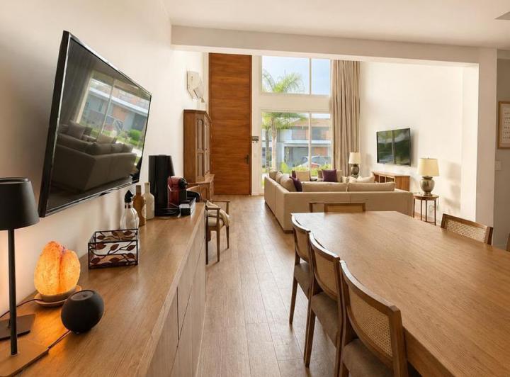 Casa · 187m² · 5 Ambientes · 2 Cocheras