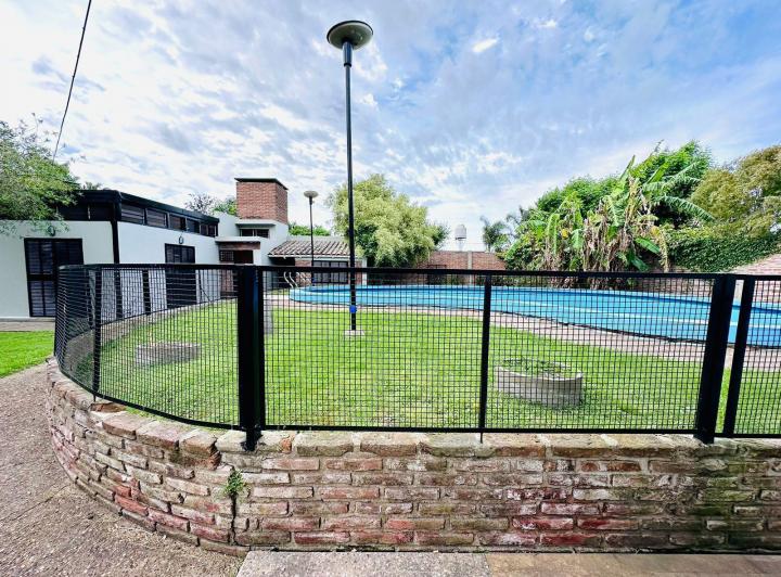 Casa · 134m² · 7 Ambientes · 1 Cochera