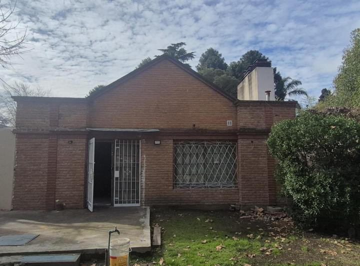 Casa · 70m² · 3 Ambientes · 3 Cocheras