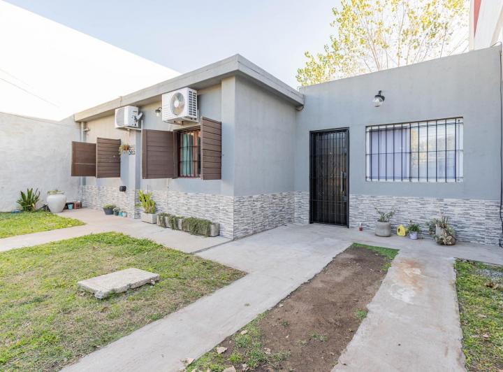Casa · 80m² · 4 Ambientes · 1 Cochera