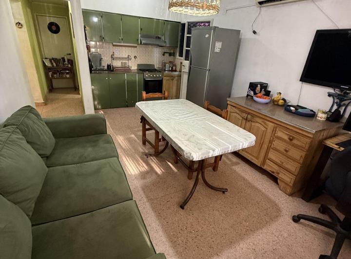 Casa · 104m² · 4 Ambientes · 1 Cochera