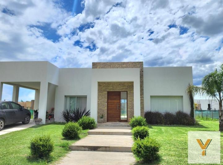 Casa · 161m² · 4 Ambientes