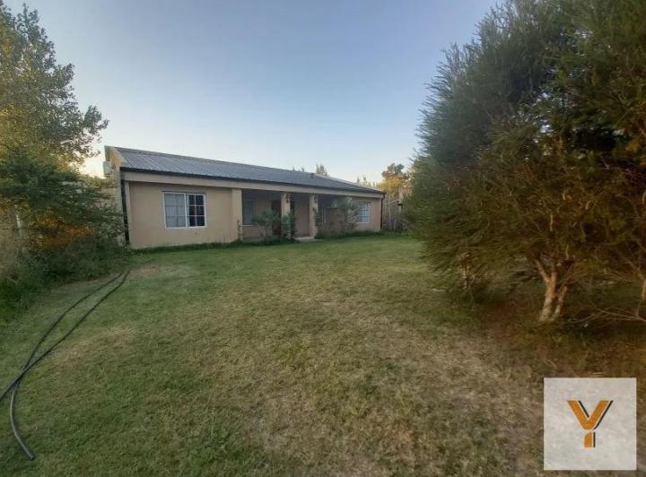 Casa · 200m² · 3 Ambientes · 1 Cochera