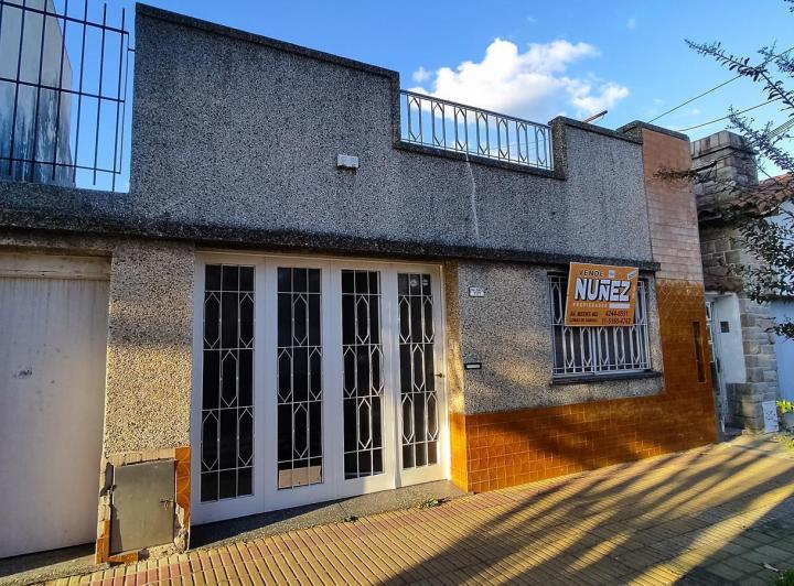 Casa · 170m² · 4 Ambientes · 1 Cochera