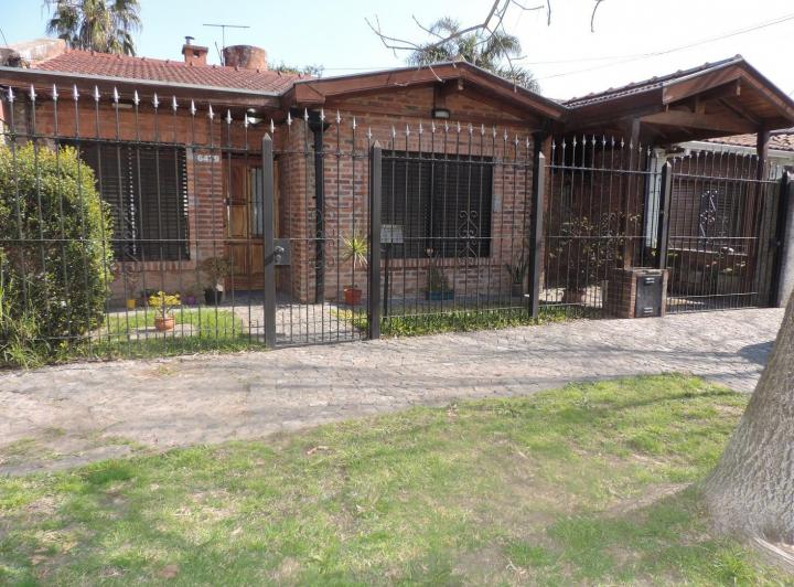 Casa · 150m² · 4 Ambientes · 1 Cochera