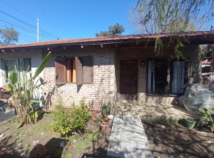 Casa · 357m² · 4 Ambientes · 2 Cocheras