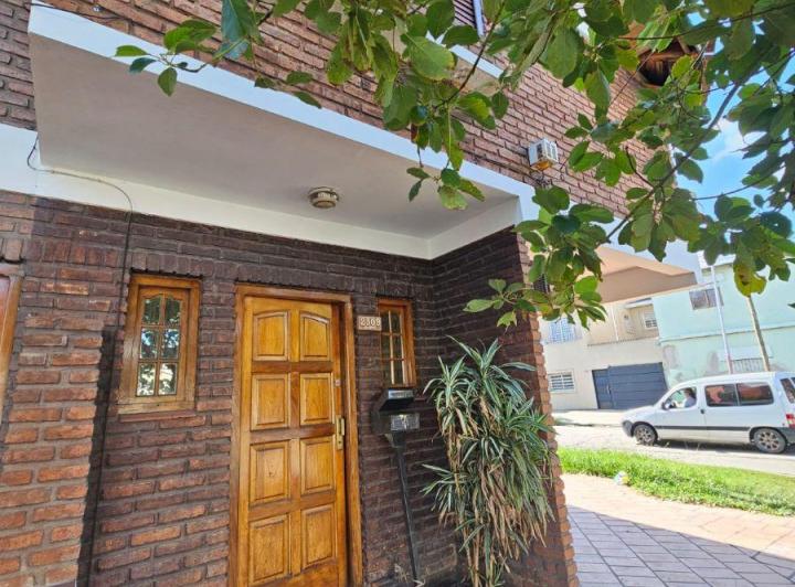 Casa · 86m² · 3 Ambientes · 1 Cochera