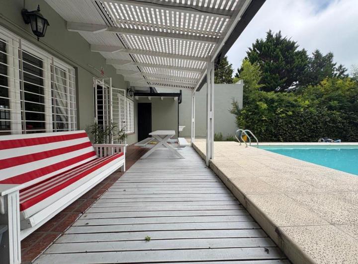 Casa · 133m² · 4 Ambientes · 1 Cochera