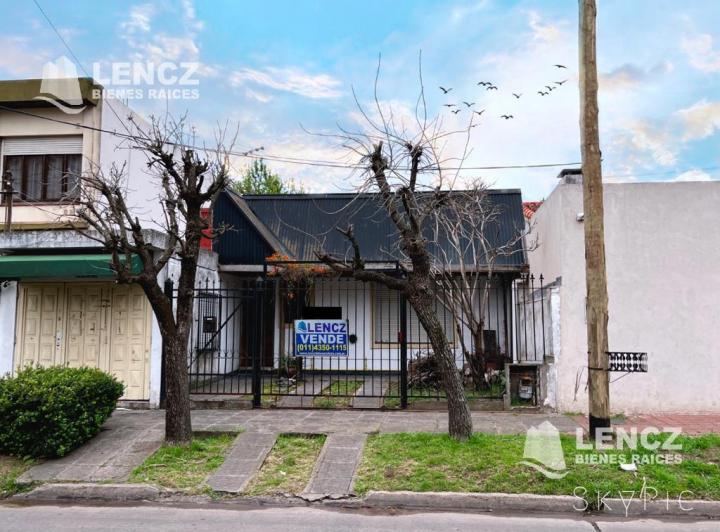 Casa · 238m² · 3 Ambientes
