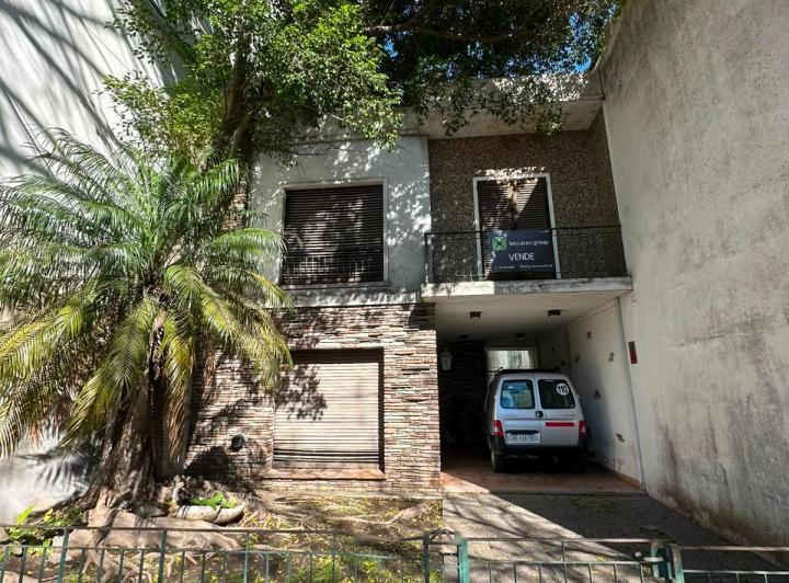 Casa · 300m²