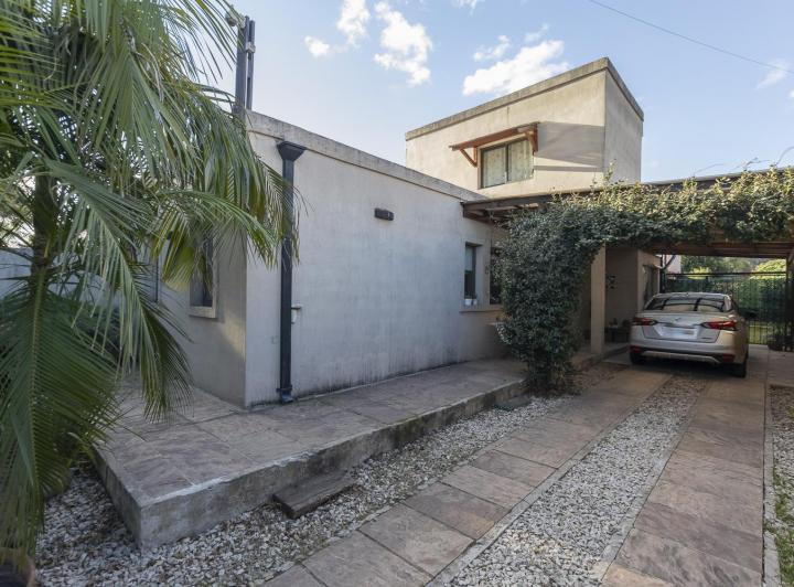Casa · 127m² · 5 Ambientes · 1 Cochera