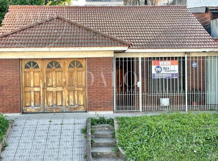 Casa · 110ha · 4 Ambientes · 1 Cochera