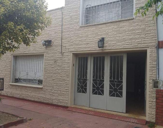 Casa · 160m² · 5 Ambientes
