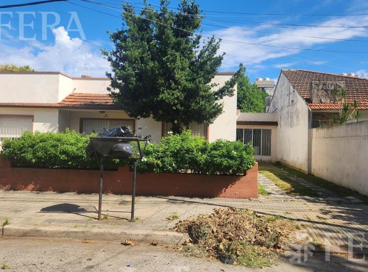 Casa · 164m² · 3 Ambientes · 1 Cochera