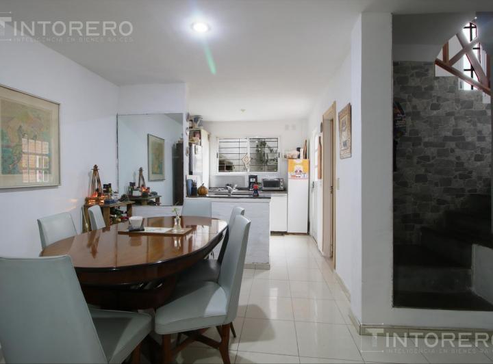 Casa · 79m² · 3 Ambientes · 1 Cochera