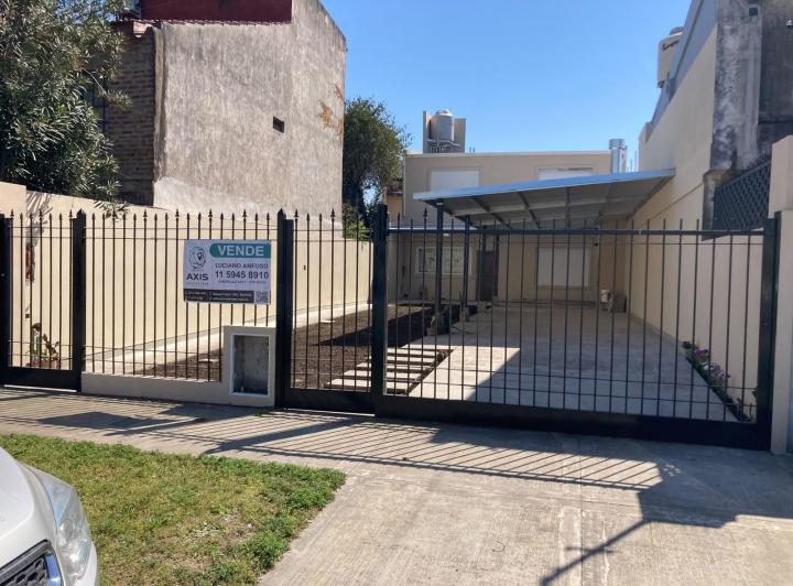 Casa · 120m² · 3 Ambientes · 3 Cocheras