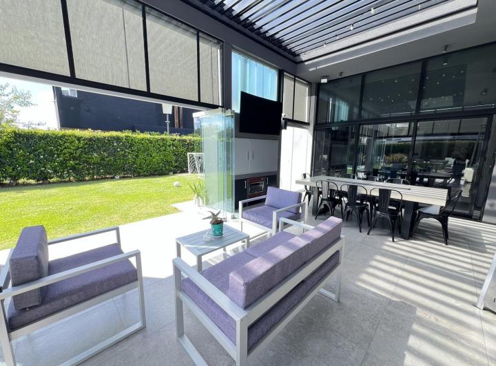 Casa · 822m²