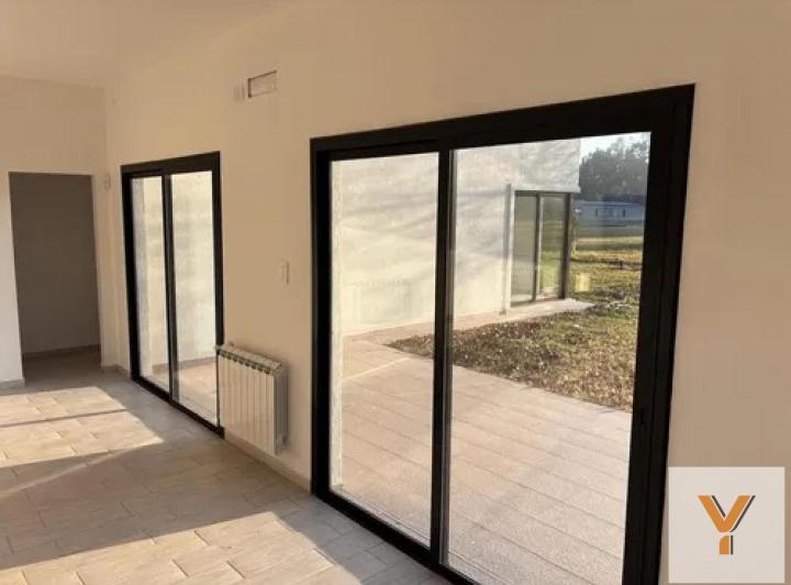 Casa · 145m² · 4 Ambientes · 1 Cochera