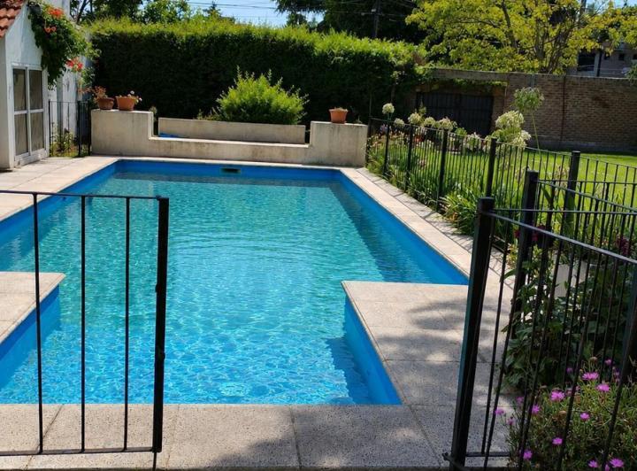Casa · 145m² · 5 Ambientes · 5 Cocheras