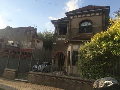 Casa · 250m² · 3 Dormitorios · 3 Cocheras