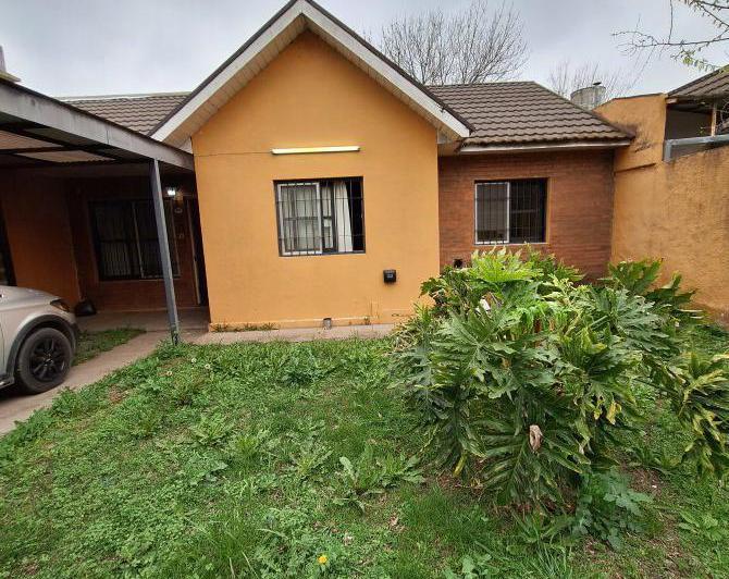 Casa · 100m² · 4 Ambientes · 1 Cochera