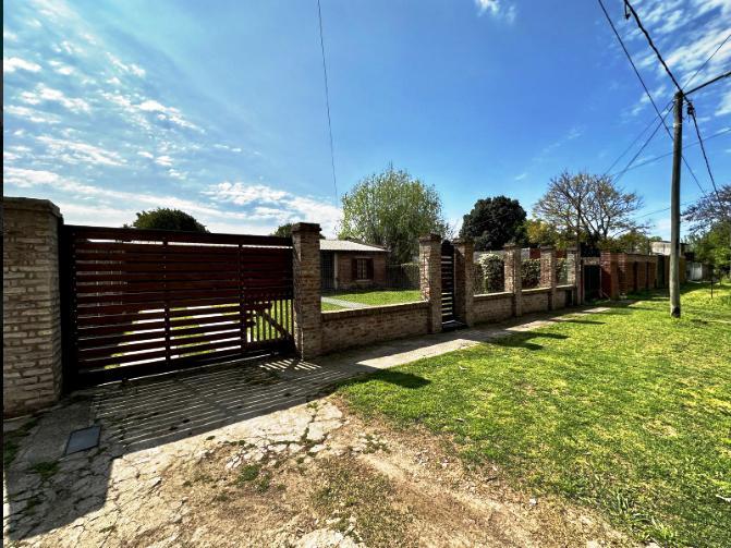 Casa · 156m² · 3 Ambientes · 2 Cocheras