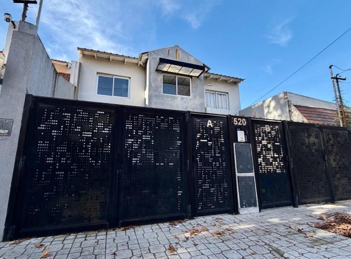 Casa · 125m² · 4 Ambientes · 1 Cochera