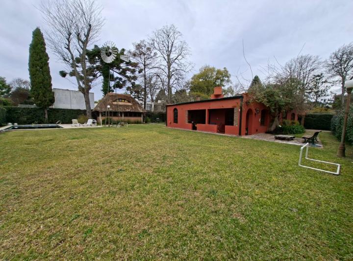 Casa · 193m² · 3 Ambientes · 1 Cochera
