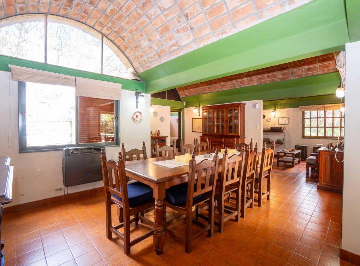 Casa · 207m² · 4 Ambientes · 1 Cochera