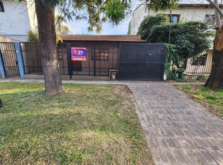 Casa · 90m² · 3 Ambientes · 1 Cochera