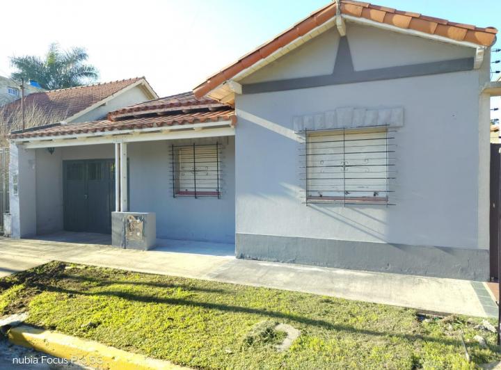 Casa · 100m² · 3 Ambientes · 1 Cochera