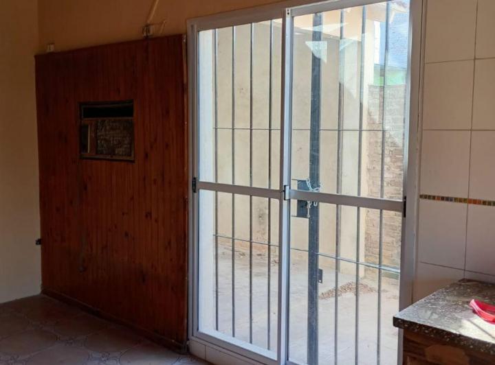 Casa · 100m² · 3 Ambientes · 1 Cochera