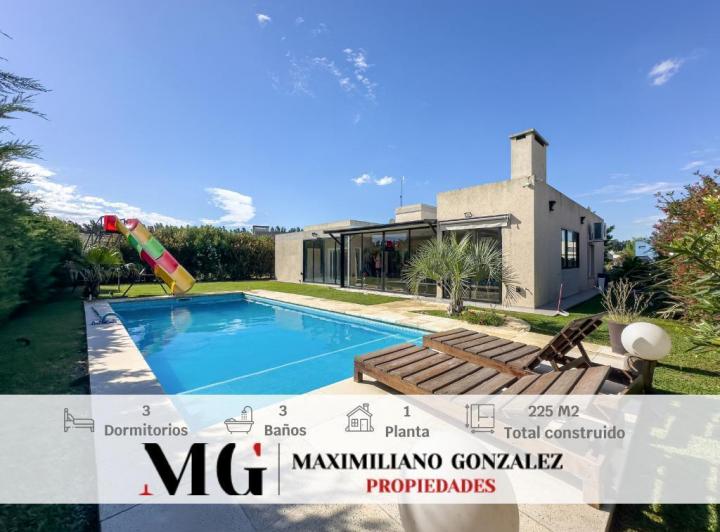 Casa · 200m² · 4 Ambientes · 1 Cochera