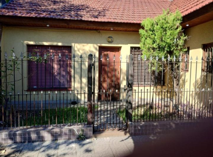Casa · 161m² · 3 Ambientes · 3 Cocheras