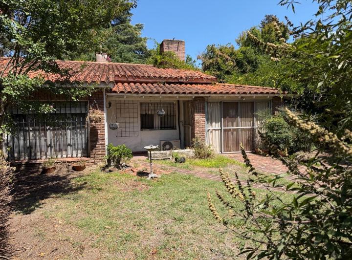 Casa · 150m² · 3 Ambientes · 2 Cocheras