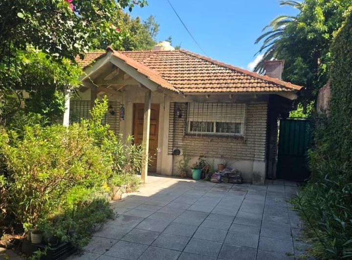 Casa · 550m² · 4 Ambientes · 1 Cochera