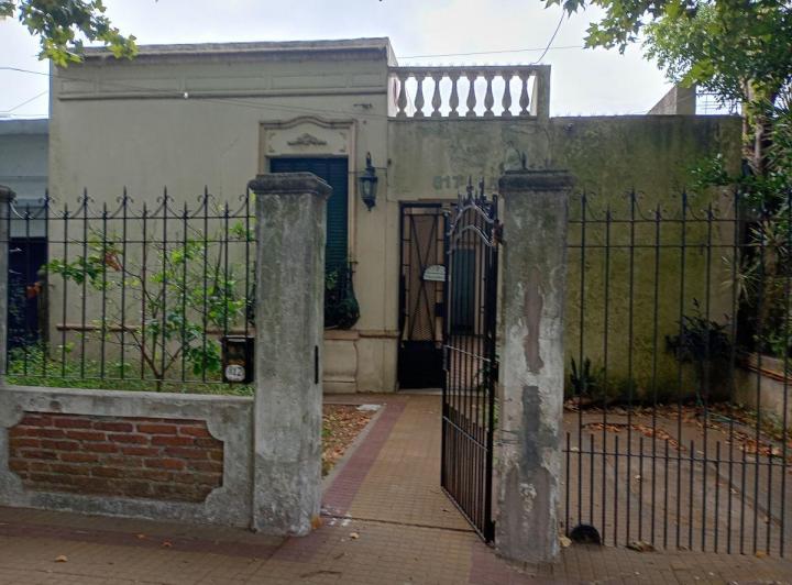 Casa · 130m² · 4 Ambientes · 1 Cochera