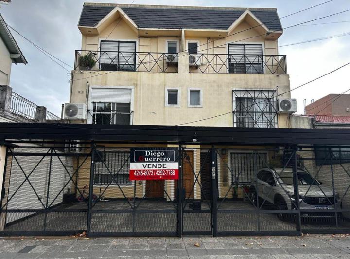 Casa · 115m² · 4 Ambientes · 1 Cochera