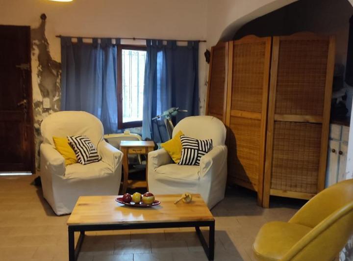 Casa · 85m² · 3 Ambientes · 1 Cochera