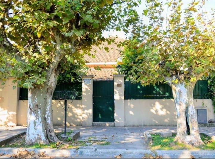 Casa · 237m² · 4 Ambientes · 1 Cochera