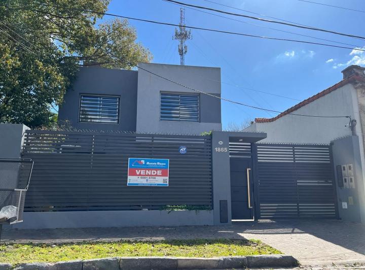 Casa · 110m² · 4 Ambientes · 1 Cochera